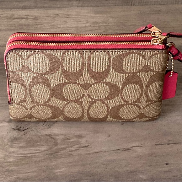 COACH Corner Zip Wristlet in Pink - Picture 2 of 13